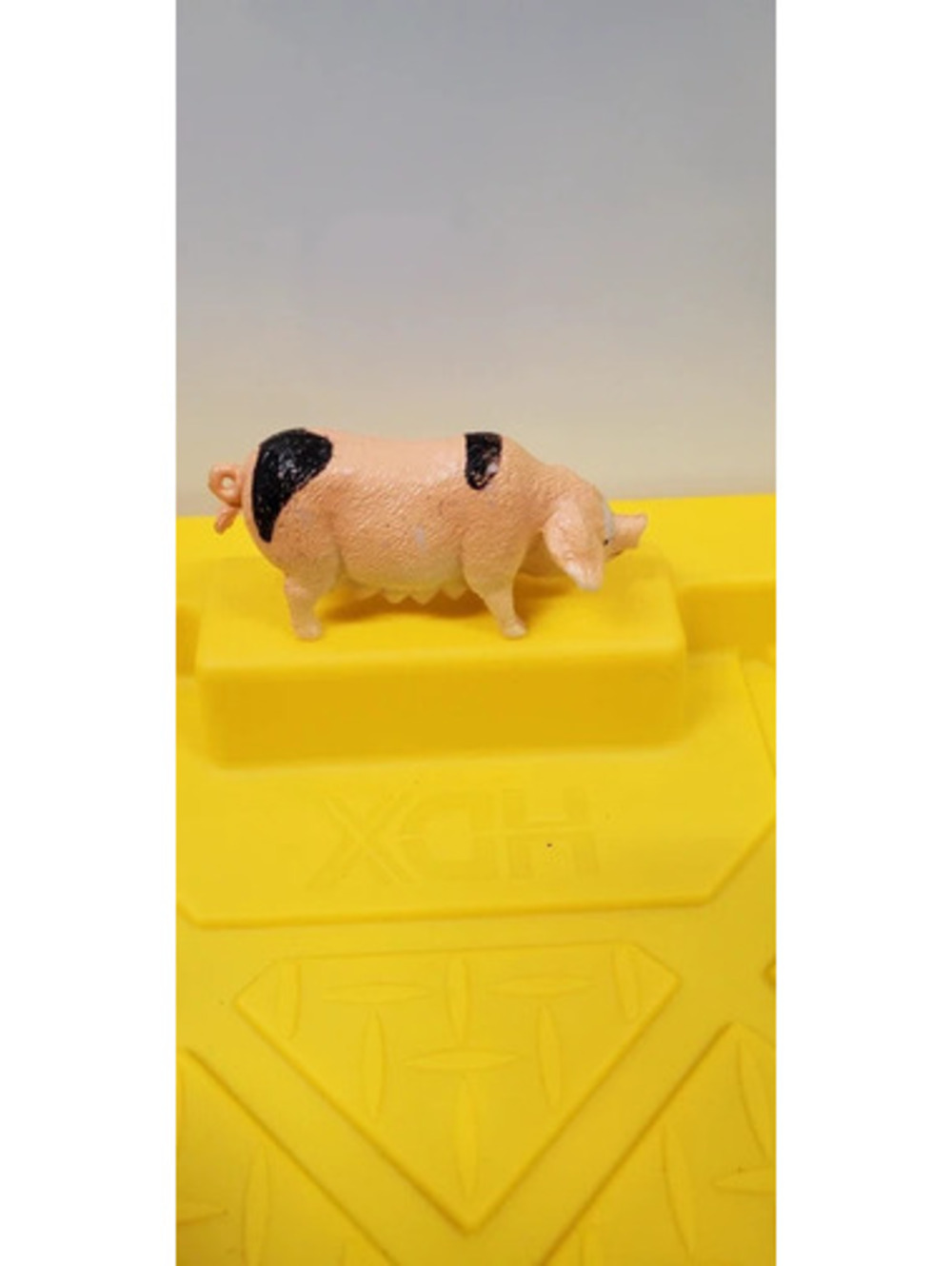 Plastic Spotted Pig Toy Figurine Farm Animal Figure
